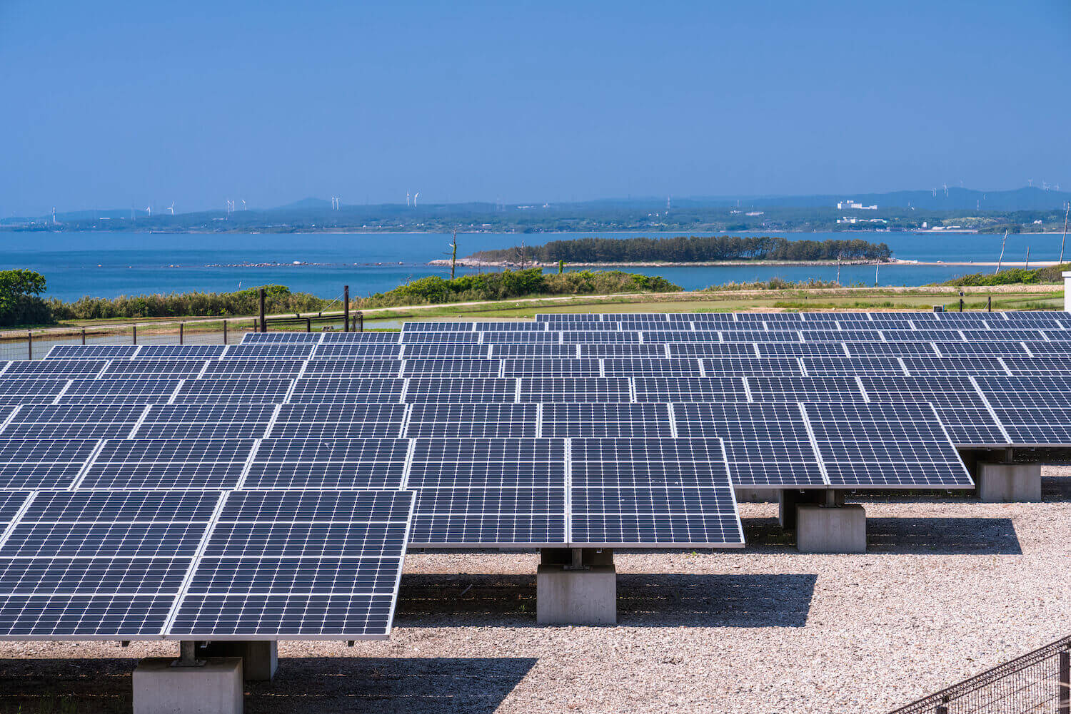 太陽光発電所の購入と保守運用